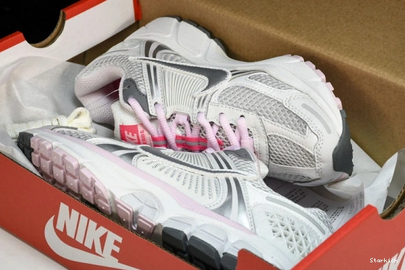 5 Pink Zoom Vomero 520 Pack White FN3695-001 Nike 1204